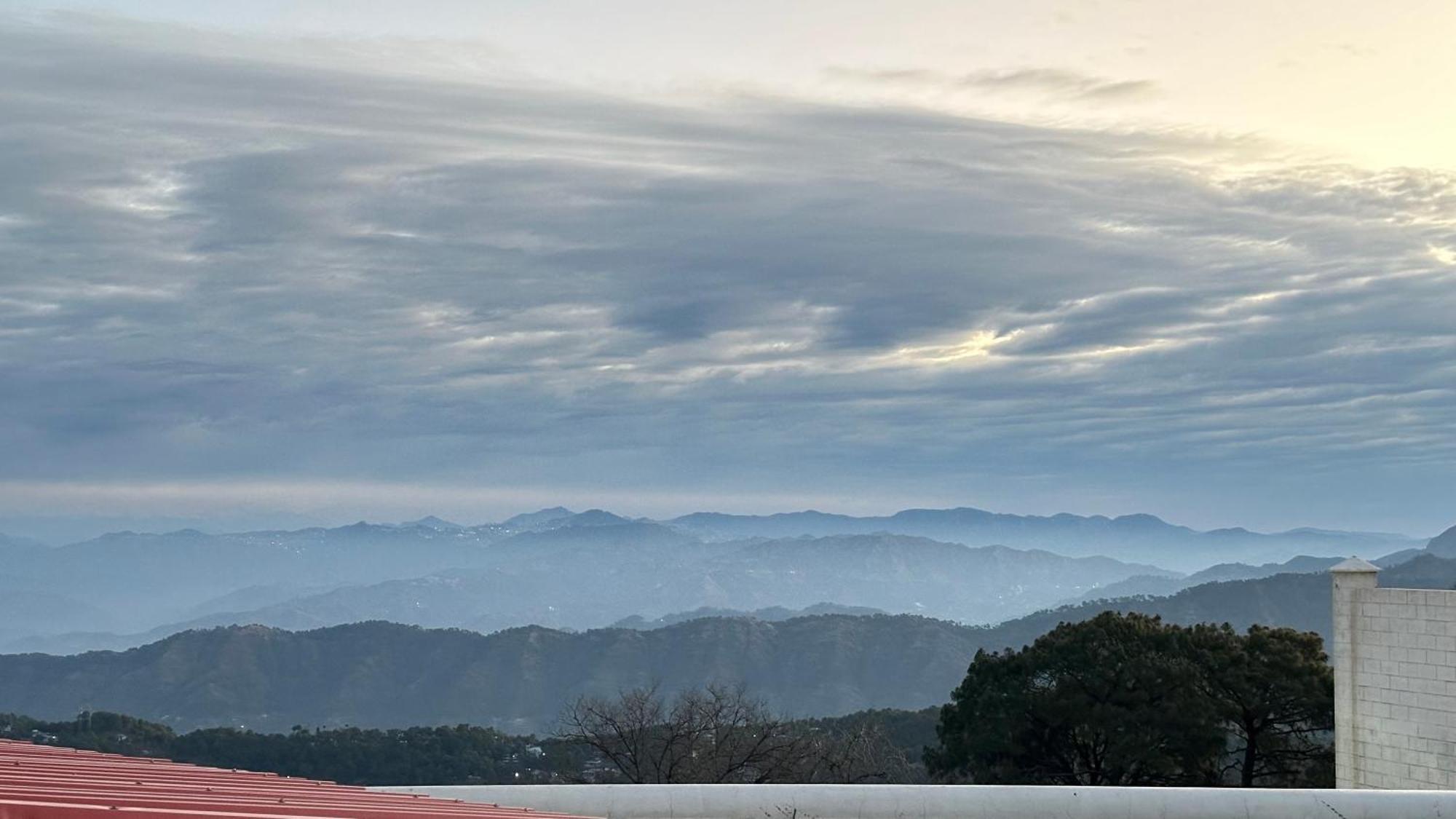 Bed and Breakfast F S Kasauli Солан Экстерьер фото